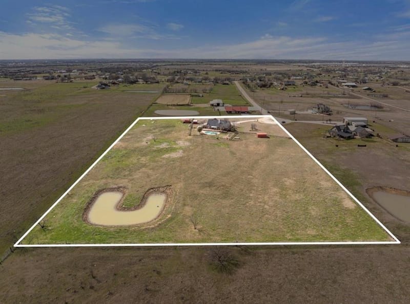 1690 Lawlis Lane, Sanger TX 76266 - Photo 33