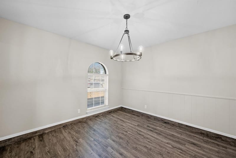 2001 San Jacinto Drive, Arlington TX 76012 - Photo 9