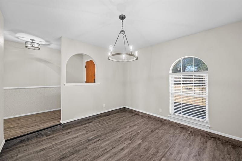 2001 San Jacinto Drive, Arlington TX 76012 - Photo 10