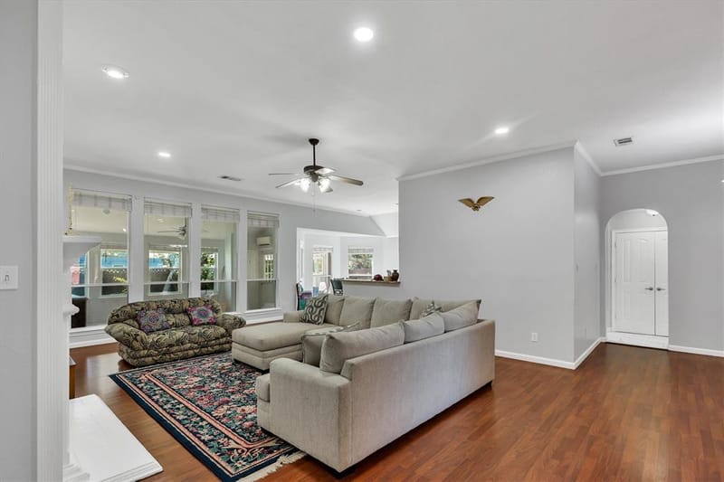 1506 Park Grove Drive, Irving TX 75060 - Photo 9