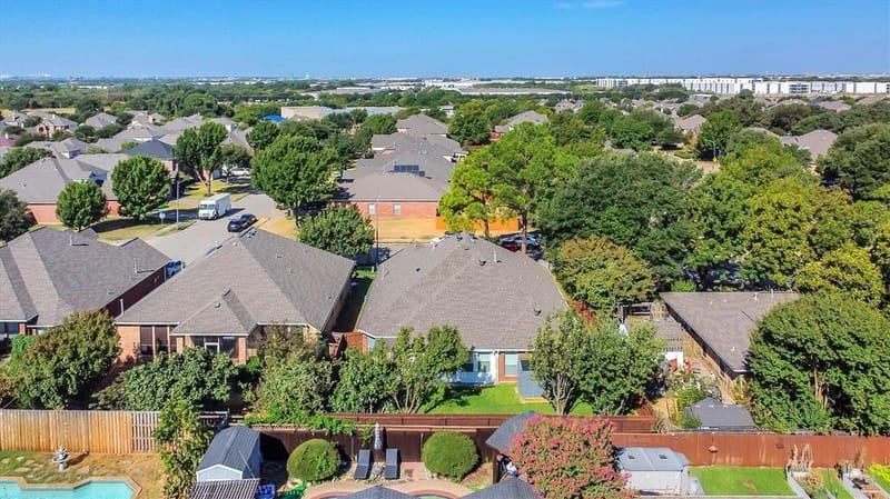 1506 Park Grove Drive, Irving TX 75060 - Photo 38