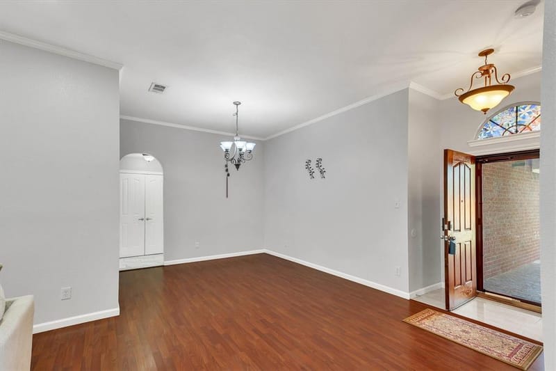 1506 Park Grove Drive, Irving TX 75060 - Photo 8