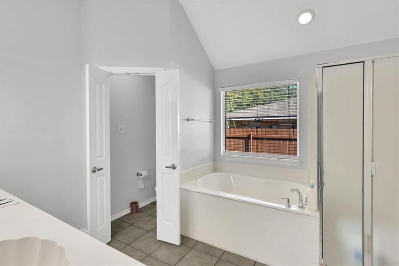 1506 Park Grove Drive, Irving TX 75060 - Photo 25