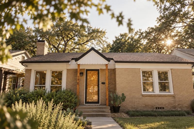 110 N Briscoe Boulevard, Dallas TX 75211