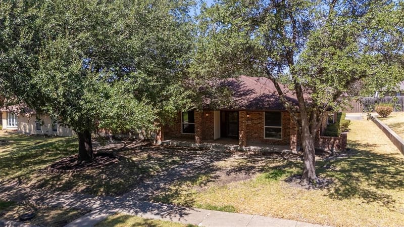 109 Waits Circle, Garland TX 75043 - Photo 27