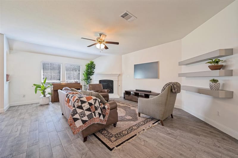 1429 Green Valley Way, Celina TX 75009 - Photo 2