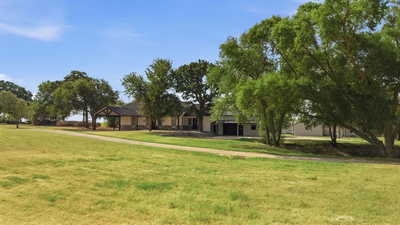 5480 New Hope Road, Aubrey TX 76227 - Photo 10