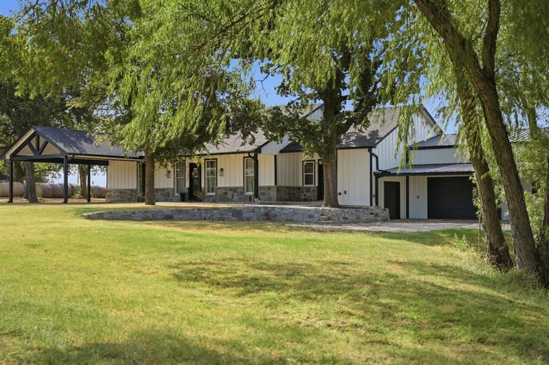 5480 New Hope Road, Aubrey TX 76227 - Photo 8