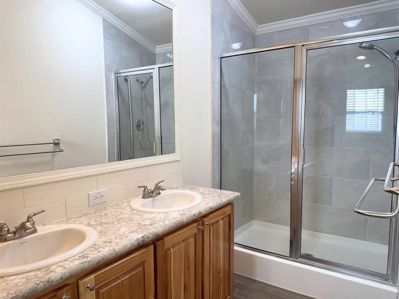 819 Brazos Harbor Circle, Granbury TX 76048 - Photo 20