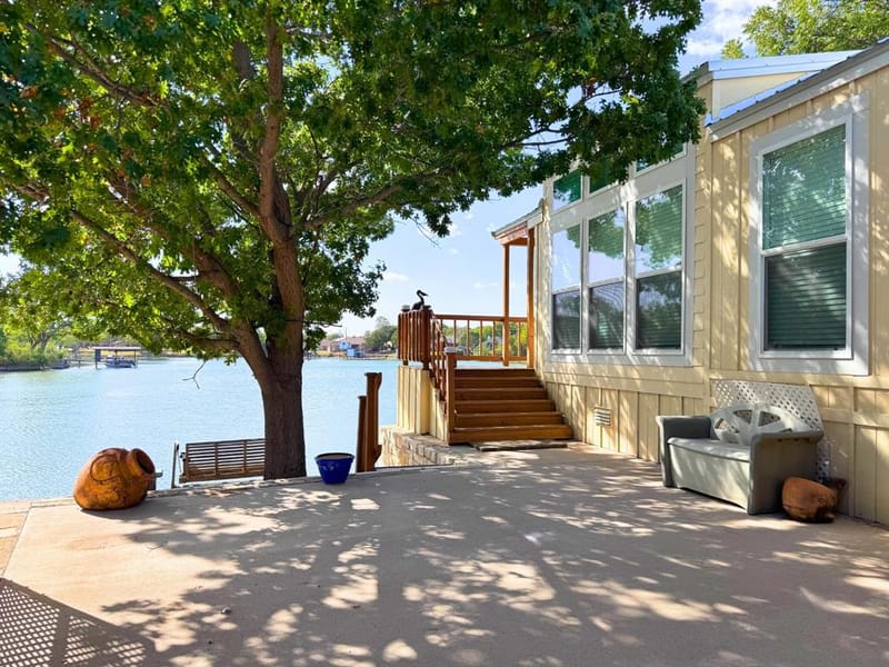 819 Brazos Harbor Circle, Granbury TX 76048 - Photo 24