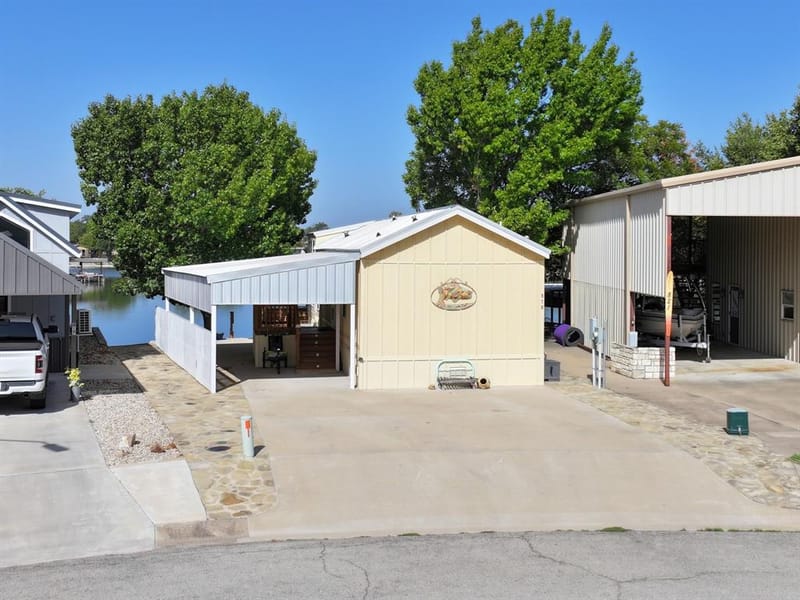 819 Brazos Harbor Circle, Granbury TX 76048 - Photo 8