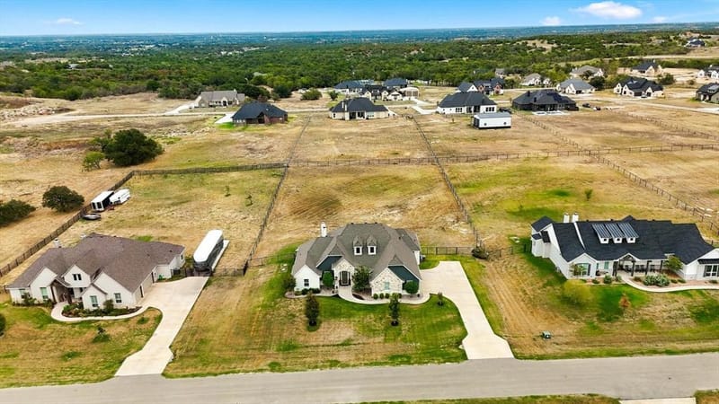 468 Red Bird Drive, Springtown TX 76082 - Photo 36
