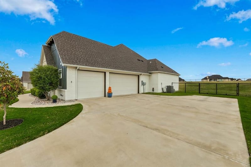 468 Red Bird Drive, Springtown TX 76082 - Photo 30