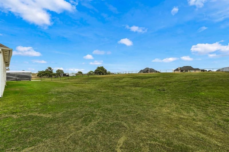 468 Red Bird Drive, Springtown TX 76082 - Photo 34