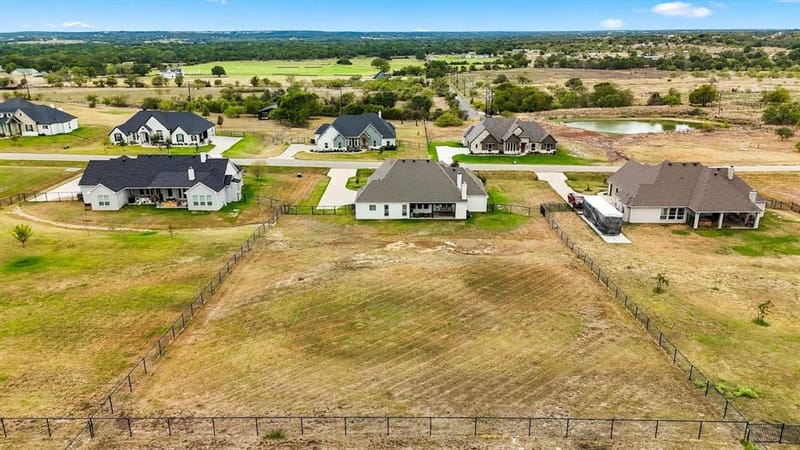 468 Red Bird Drive, Springtown TX 76082 - Photo 39