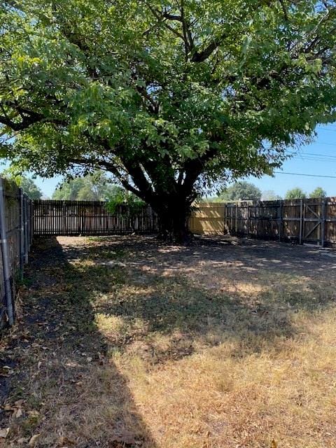 2022 Tiehack Lane, Garland TX 75044