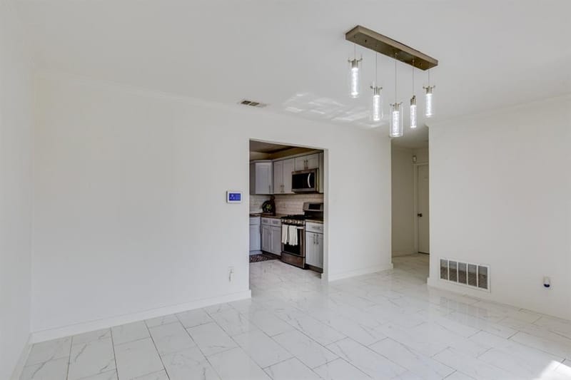 3831 Black Oak Drive, Dallas TX 75241 - Photo 7