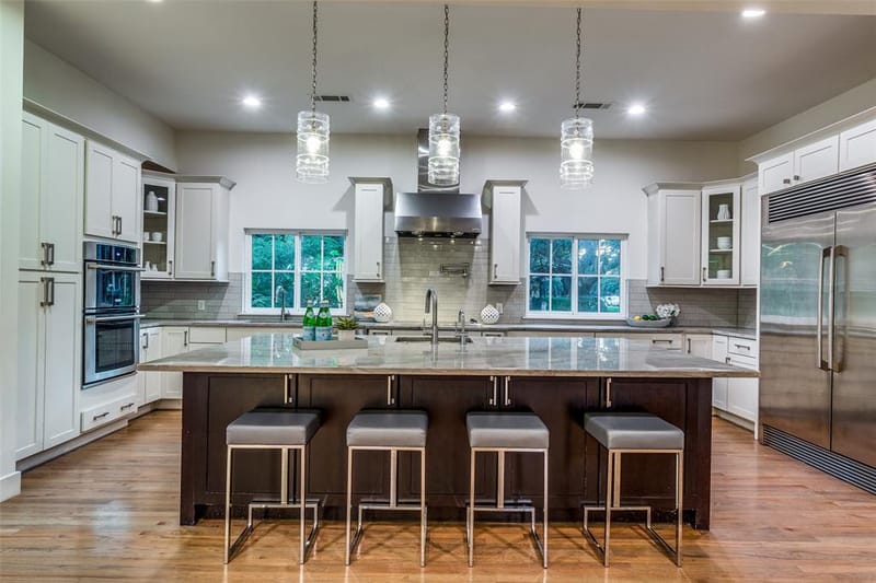 5908 Melshire Drive, Dallas TX 75230 - Photo 2