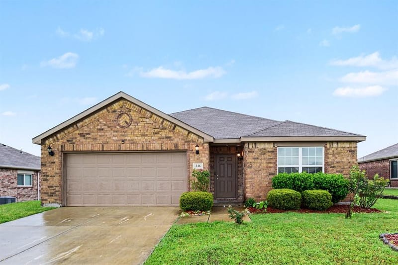 246 Willow Creek Lane, Terrell TX 75160 - Photo 2