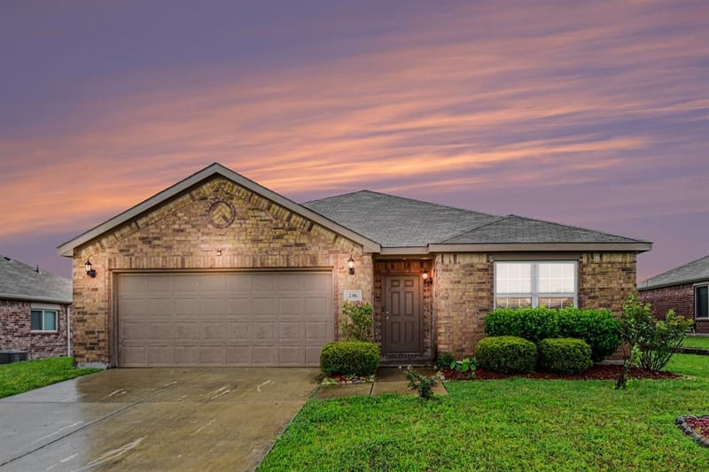 246 Willow Creek Lane, Terrell TX 75160