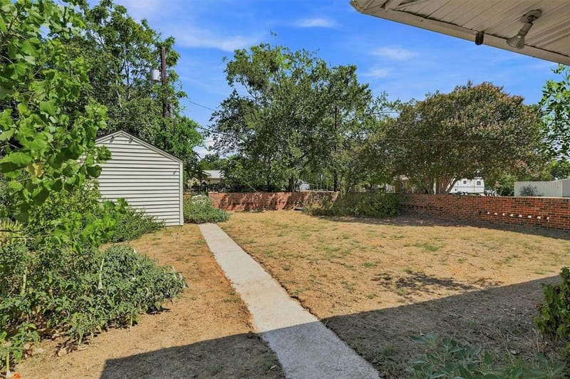 901 W Hanna Street, Denison TX 75020 - Photo 33