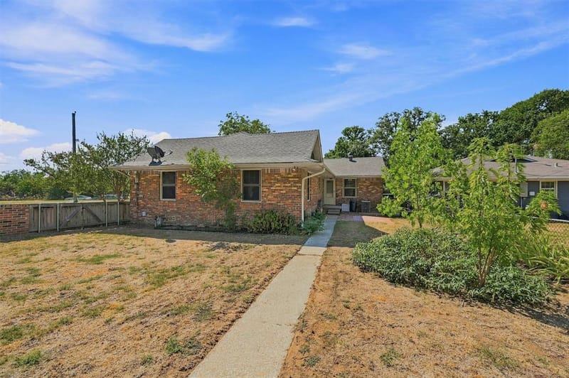 901 W Hanna Street, Denison TX 75020 - Photo 31
