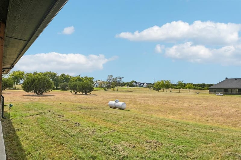 6605 Buffalo Ridge Circle, Godley TX 76044 - Photo 33