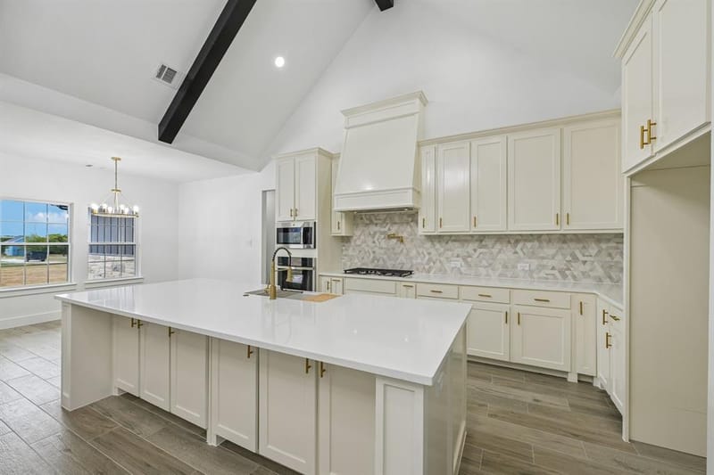 6605 Buffalo Ridge Circle, Godley TX 76044 - Photo 11
