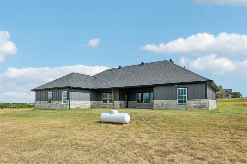 6605 Buffalo Ridge Circle, Godley TX 76044 - Photo 35