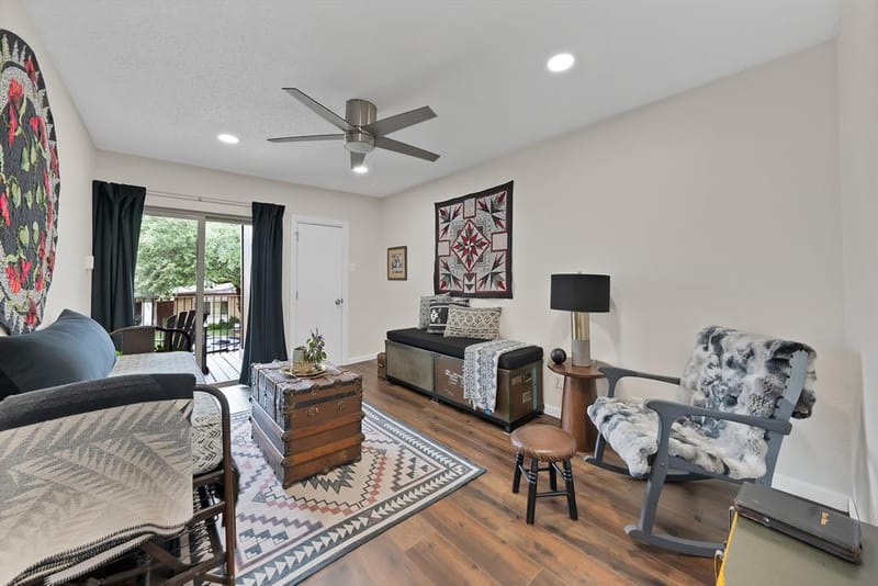 1612 Hawthorne Drive, Arlington TX 76012 - Photo 28