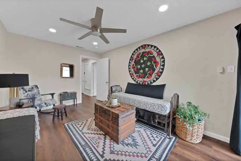 1612 Hawthorne Drive, Arlington TX 76012 - Photo 29