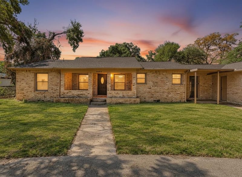 7905 Ella Young Drive, Lakeside TX 76135