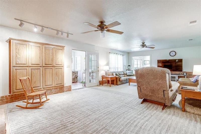 8621 Ravenswood Road, Granbury TX 76049 - Photo 16