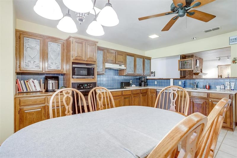 8621 Ravenswood Road, Granbury TX 76049 - Photo 22
