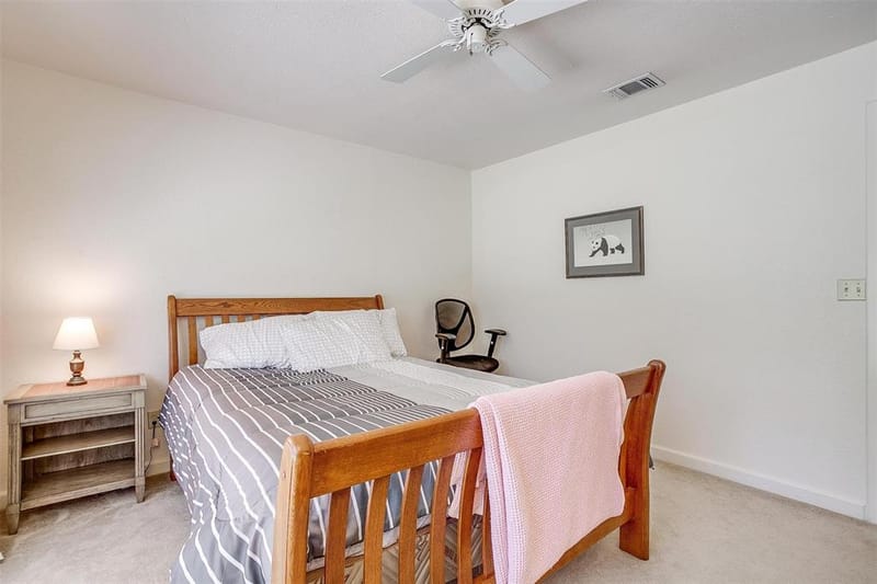 8621 Ravenswood Road, Granbury TX 76049 - Photo 32
