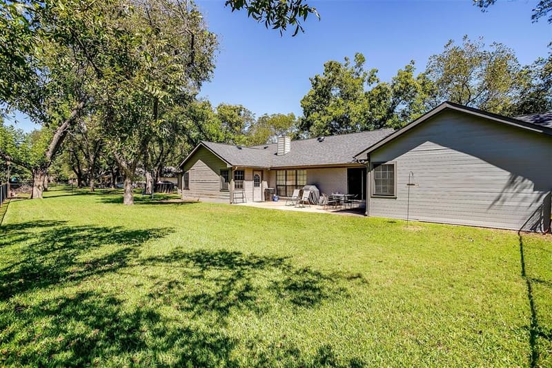 8621 Ravenswood Road, Granbury TX 76049 - Photo 5