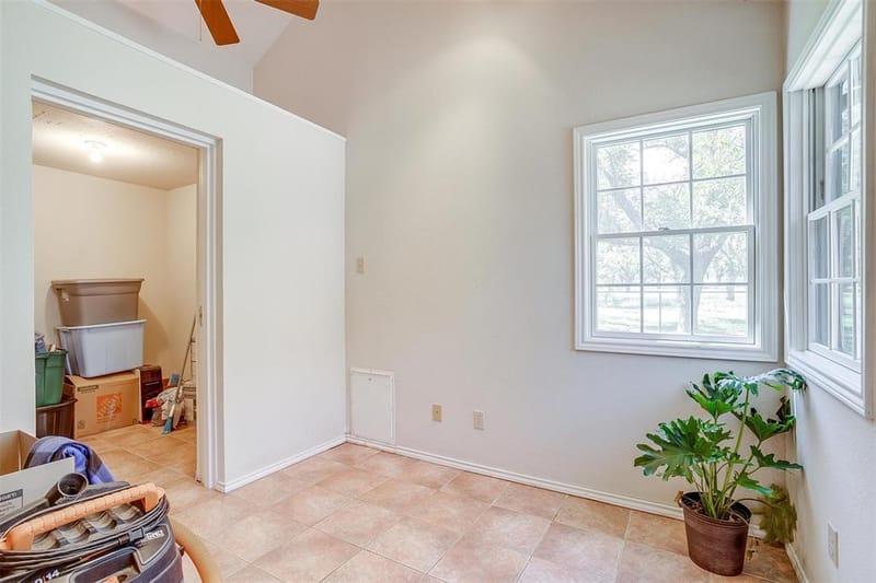 8621 Ravenswood Road, Granbury TX 76049 - Photo 38