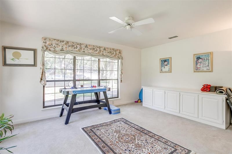 8621 Ravenswood Road, Granbury TX 76049 - Photo 11