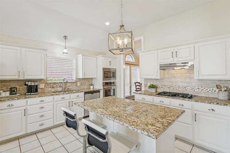 2605 Bent Tree Drive, Hurst TX 76054 - Photo 10