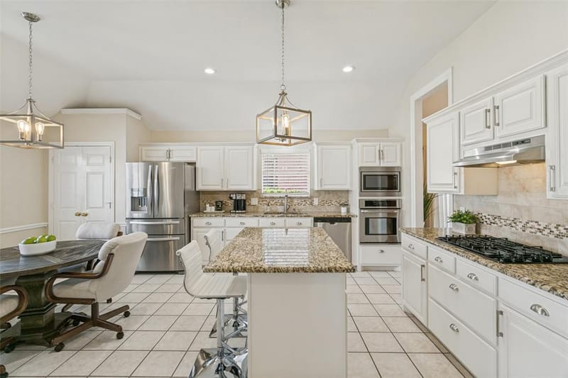 2605 Bent Tree Drive, Hurst TX 76054 - Photo 8