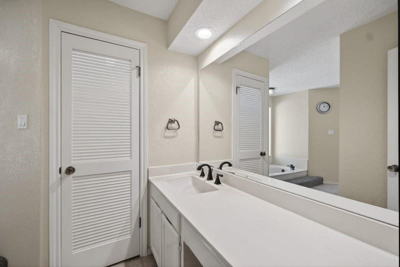 1800 High Vista Court, Fort Worth TX 76112 - Photo 13