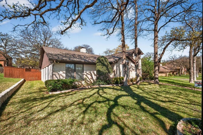 1800 High Vista Court, Fort Worth TX 76112 - Photo 4