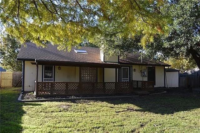 6401 Pilgrim Lane, Arlington TX 76002 - Photo 4