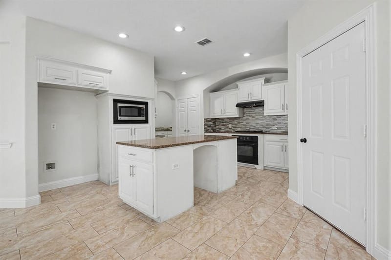 1930 Wind Lake Circle, Garland TX 75040 - Photo 17