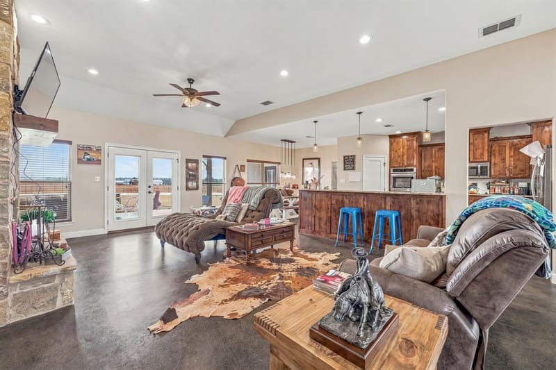 265 Private Road 1728, Stephenville TX 76401 - Photo 6