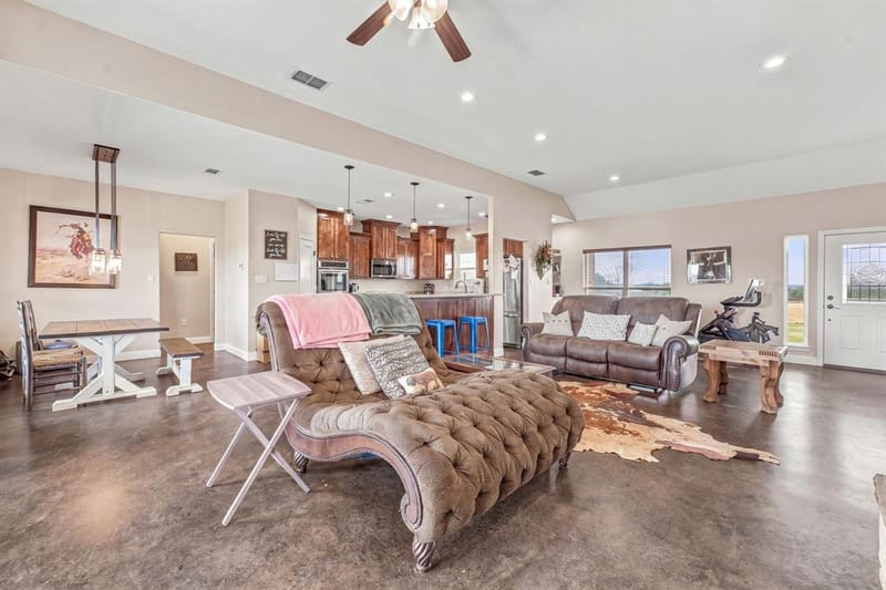 265 Private Road 1728, Stephenville TX 76401 - Photo 9