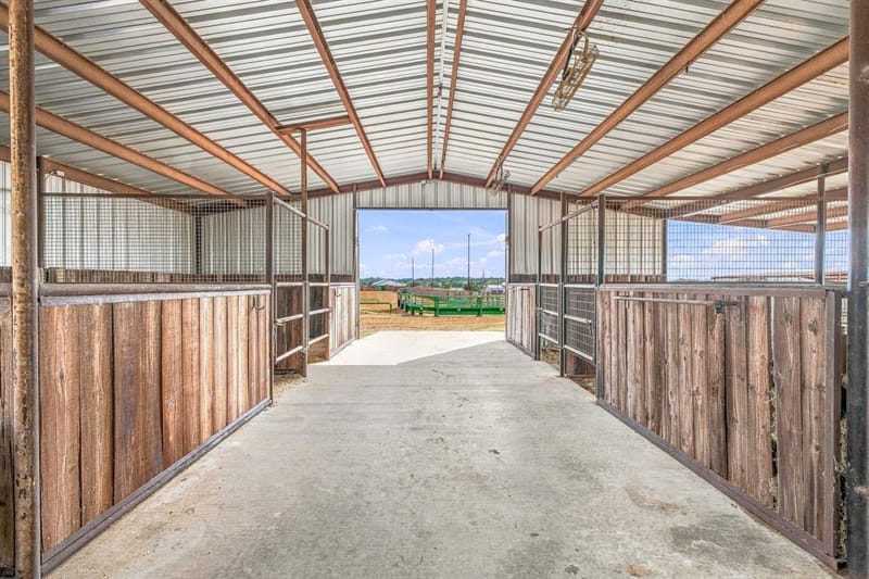 265 Private Road 1728, Stephenville TX 76401 - Photo 35