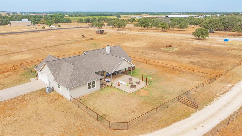 265 Private Road 1728, Stephenville TX 76401 - Photo 29