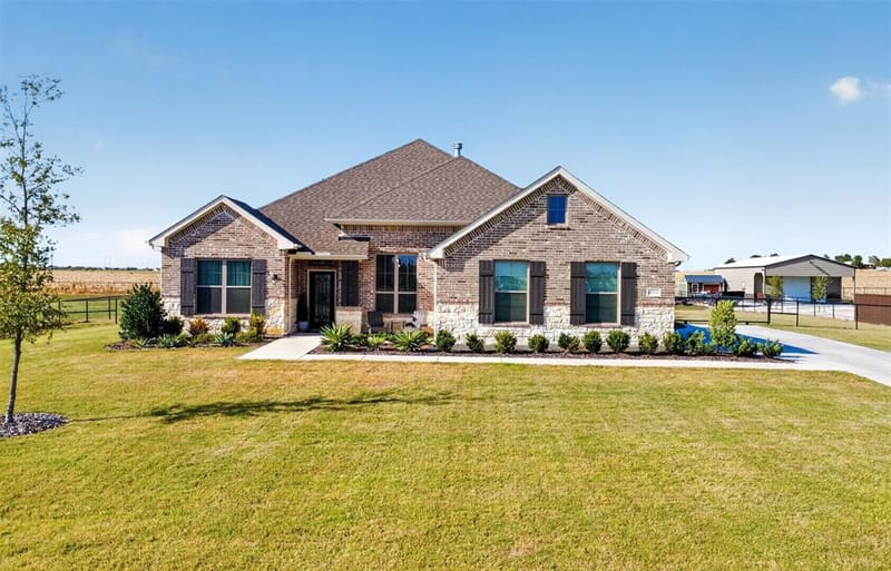4004 Sanger Meadow Drive, Sanger TX 76266 - Photo 3