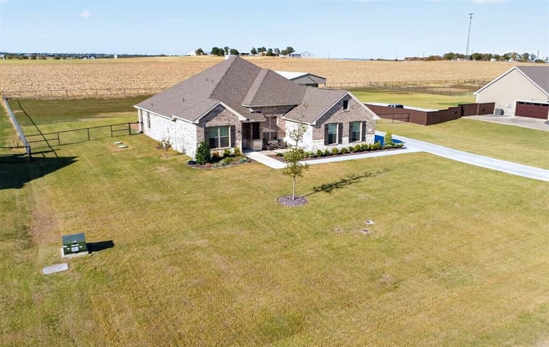 4004 Sanger Meadow Drive, Sanger TX 76266 - Photo 32
